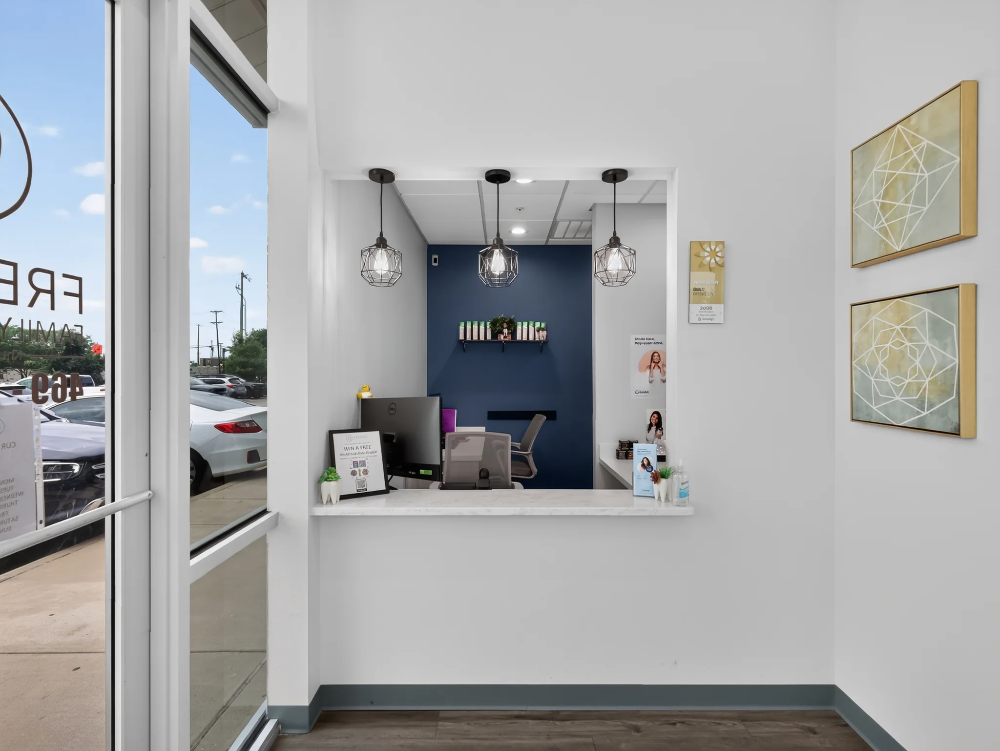 Front desk at Fresh 32 Family Dentistry